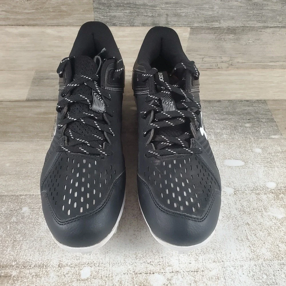 Under Armour Leadoff Low Mens Shoes Sz 8 Black Leather Lace Up Soccer Cleats